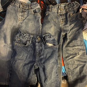 Size 3t boy jeans. Brand is childrens place. Selling as a lot.